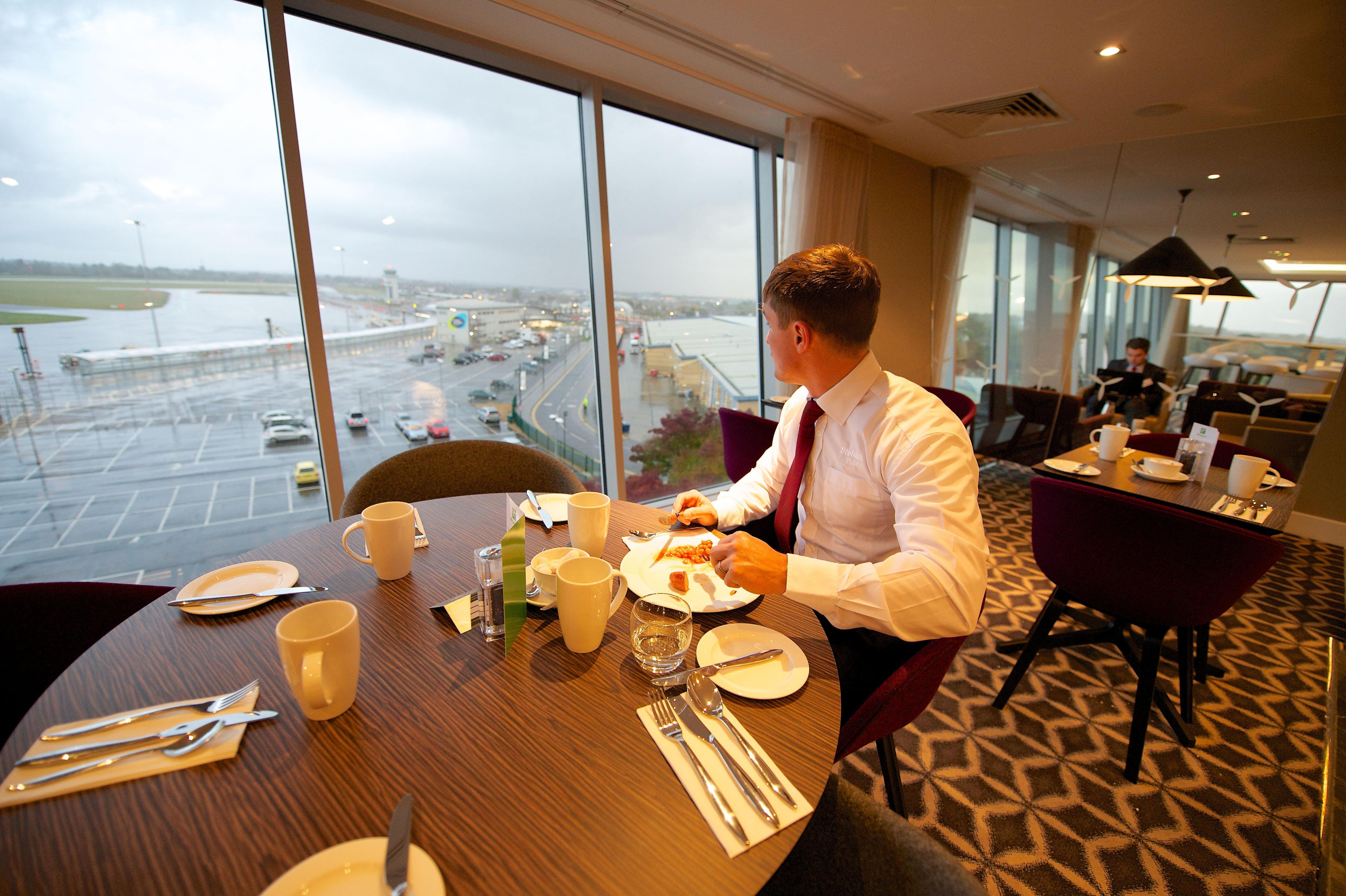 Holiday Inn Southend By Ihg Luaran gambar